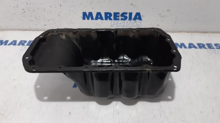 Usagé Couvercle carter Peugeot 3008 I (0U/HU) 1.6 16V THP 150 Prix € 105,00 Règlement à la marge proposé par Maresia Parts