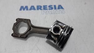 Gebrauchte Kolben Lancia Delta (844) 1.6 D Multijet 16V 120 Preis € 75,00 Margenregelung angeboten von Maresia Parts