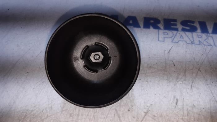 Obudowa filtra oleju z Peugeot 308 SW (L4/L9/LC/LJ/LR) 1.6 BlueHDi 120 2015