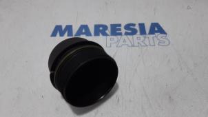Used Oil filter housing Peugeot 308 SW (L4/L9/LC/LJ/LR) 1.6 BlueHDi 120 Price € 20,00 Margin scheme offered by Maresia Parts