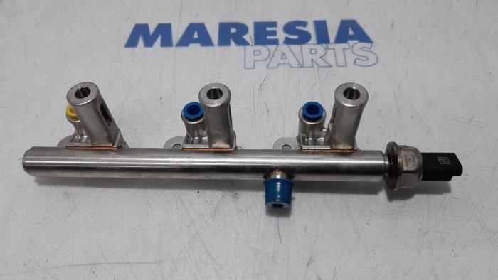Usagé Système d'injection Peugeot 308 (L3/L8/LB/LH/LP) 1.2 12V e-THP PureTech 130 Prix € 30,00 Règlement à la marge proposé par Maresia Parts