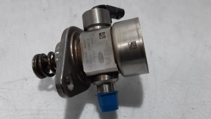Mechanical fuel pump from a Peugeot 308 (L3/L8/LB/LH/LP) 1.2 12V e-THP PureTech 130 2018
