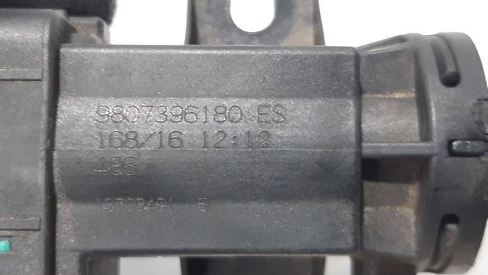 Turbodruckregler van een Peugeot 308 (L3/L8/LB/LH/LP) 1.2 12V e-THP PureTech 130 2018