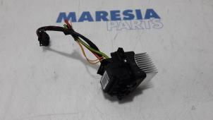 Used Heater resistor Peugeot 308 CC (4B) 1.6 16V THP 155 Price € 30,00 Margin scheme offered by Maresia Parts