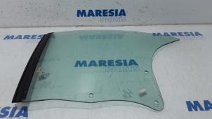 Used Window 2-door, rear left Peugeot 308 CC (4B) 1.6 16V THP 155 Price € 50,00 Margin scheme offered by Maresia Parts