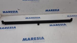Used Luggage compartment cover Peugeot 308 CC (4B) 1.6 16V THP 155 Price € 50,00 Margin scheme offered by Maresia Parts