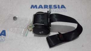 Usagé Ceinture de sécurité arrière gauche Peugeot 308 CC (4B) 1.6 16V THP 155 Prix € 49,95 Règlement à la marge proposé par Maresia Parts