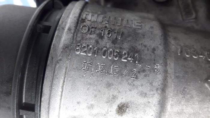 Soporte de filtro de aceite de un Renault Master IV (MA/MB/MC/MD/MH/MF/MG/MH) 2.3 dCi 16V 2013