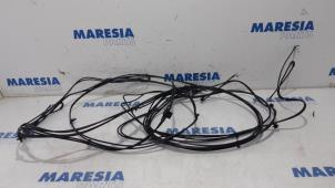Used Convertible roof hydraulic line Peugeot 308 CC (4B) 1.6 16V THP 155 Price € 315,00 Margin scheme offered by Maresia Parts