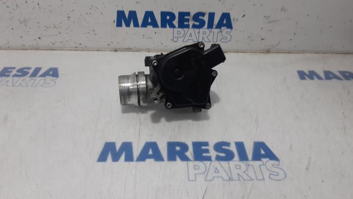 Gebrauchte Drosselklappengehäuse Renault Clio IV Estate/Grandtour (7R) 1.5 Energy dCi 90 FAP Preis € 50,00 Margenregelung angeboten von Maresia Parts