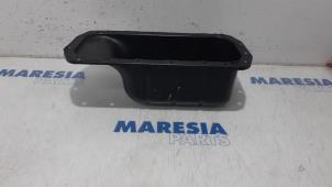 Używane Miska olejowa Citroen C4 Picasso (3D/3E) 1.6 BlueHDI 120 Cena € 29,99 Procedura marży oferowane przez Maresia Parts