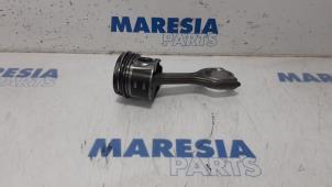 Usagé Piston Citroen C4 Picasso (3D/3E) 1.6 BlueHDI 120 Prix € 60,00 Règlement à la marge proposé par Maresia Parts