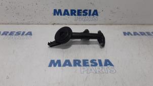 Usados Tubo de aspiración de aceite Citroen C4 Picasso (3D/3E) 1.6 BlueHDI 120 Precio € 20,00 Norma de margen ofrecido por Maresia Parts