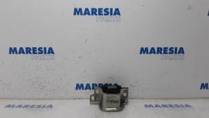 Used Gearbox mount Peugeot Boxer (U9) 2.2 HDi 130 Euro 5 Price € 40,00 Margin scheme offered by Maresia Parts
