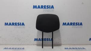 Used Headrest Renault Master IV (MA/MB/MC/MD/MH/MF/MG/MH) 2.3 dCi 16V RWD Price € 60,50 Inclusive VAT offered by Maresia Parts