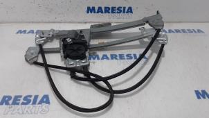 Used Window mechanism 2-door, front right Citroen C3 Pluriel (HB) 1.6 16V Price € 50,00 Margin scheme offered by Maresia Parts