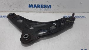 Used Front lower wishbone, left Renault Trafic (1FL/2FL/3FL/4FL) 1.6 dCi 145 Twin Turbo Price € 60,50 Inclusive VAT offered by Maresia Parts