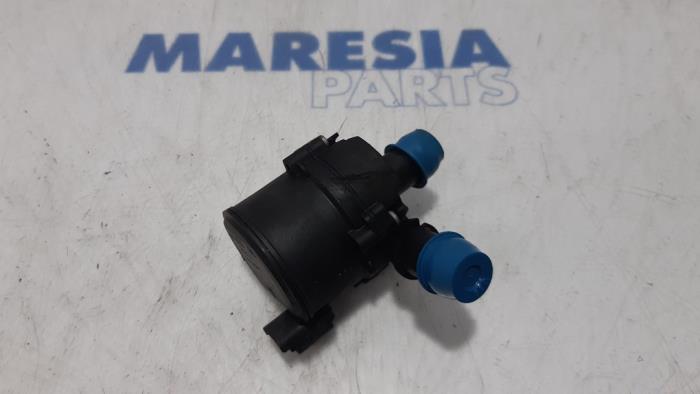 Begagnade Vattenpump Renault Trafic (1FL/2FL/3FL/4FL) 1.6 dCi 145 Twin Turbo Pris € 60,50 Inklusive moms erbjuds av Maresia Parts