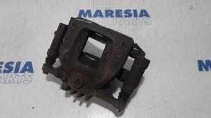 Used Front brake calliper, left Renault Trafic (1FL/2FL/3FL/4FL) 1.6 dCi 145 Twin Turbo Price € 90,75 Inclusive VAT offered by Maresia Parts