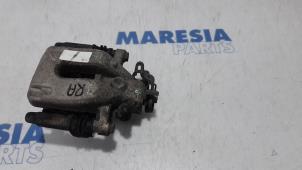 Used Rear brake calliper, right Citroen C4 Berline (NC) 1.4 16V VTi Price € 25,00 Margin scheme offered by Maresia Parts