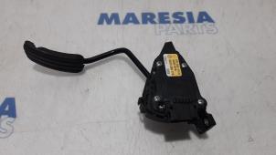 Used Throttle pedal position sensor Renault Trafic New (FL) 2.0 dCi 16V 90 Price € 60,50 Inclusive VAT offered by Maresia Parts
