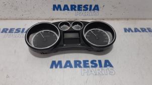Used Instrument panel Peugeot 308 (4A/C) 1.6 16V THP 155 Price € 75,00 Margin scheme offered by Maresia Parts