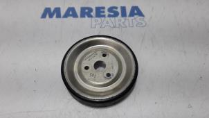 Used Water pump pulley Peugeot 207 CC (WB) 1.6 16V Price € 35,00 Margin scheme offered by Maresia Parts