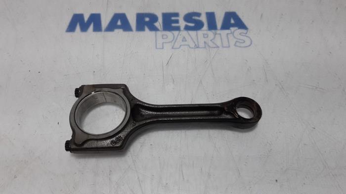 Usagé Bielle Citroen C5 III Berline (RD) 1.6 16V THP 155 Prix € 50,00 Règlement à la marge proposé par Maresia Parts