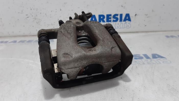 Rear brake calliper, left from a Alfa Romeo 159 Sportwagon (939BX) 1.9 JTS 16V 2006