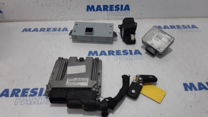 Used Engine management computer Alfa Romeo 159 Sportwagon (939BX) 1.9 JTS 16V Price € 367,50 Margin scheme offered by Maresia Parts