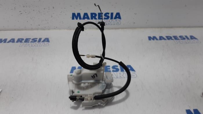 Rear door lock mechanism 4-door, left Alfa Romeo 159 Sportwagon 1.9 JTS ...