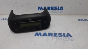 Usados Reproductor de CD y radio Fiat Qubo 1.3 D 16V Multijet Precio € 105,00 Norma de margen ofrecido por Maresia Parts