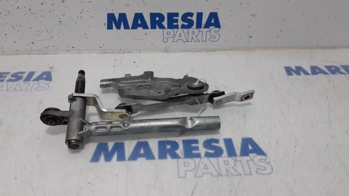Begagnade Torkarmekanism Peugeot 5008 I (0A/0E) 1.6 VTI 16V Pris € 49,99 Marginaltabell erbjuds av Maresia Parts