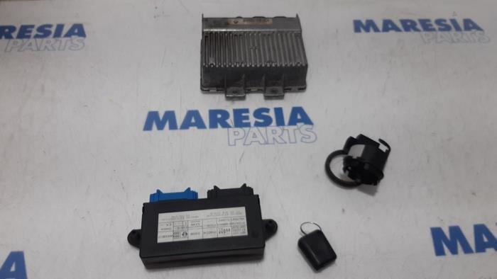 Used Engine management computer Renault Espace (JE) 2.2 dT 12V Price € 65,00 Margin scheme offered by Maresia Parts