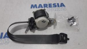 Used Rear seatbelt, left Renault Clio III (SR) 1.5 dCi 70 Price € 50,00 Margin scheme offered by Maresia Parts