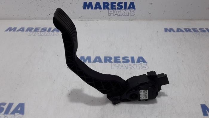 Begagnade Gaspedalsensor Citroen C3 (SC) 1.6 HDi 92 Pris € 20,00 Marginaltabell erbjuds av Maresia Parts