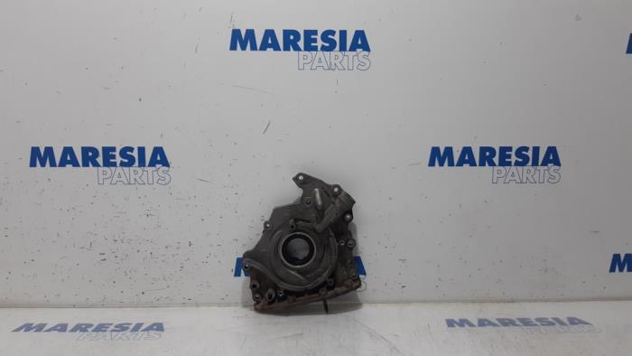 Begagnade Oljepump Citroen Berlingo 1.6 Hdi 75 Pris € 60,50 Inklusive moms erbjuds av Maresia Parts
