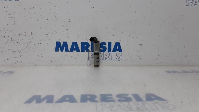 Usagé Capteur arbre à cames Citroen C1 1.0 Vti 68 12V Prix € 50,00 Règlement à la marge proposé par Maresia Parts