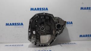 Used Gearbox casing Renault Clio IV Estate/Grandtour (7R) 1.5 Energy dCi 90 FAP Price € 50,00 Margin scheme offered by Maresia Parts