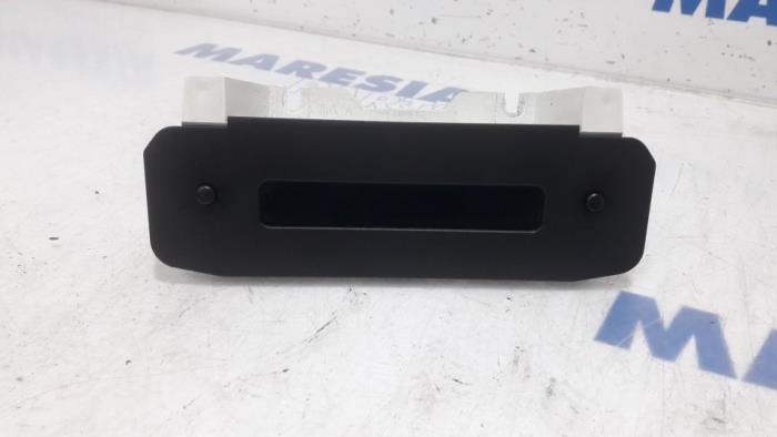 Begagnade Innerdisplay Peugeot 206 (2A/C/H/J/S) 1.4 XR,XS,XT,Gentry Pris € 25,00 Marginaltabell erbjuds av Maresia Parts