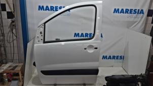 Used Door 2-door, left Peugeot Expert (G9) 2.0 HDi 120 Price € 210,00 Margin scheme offered by Maresia Parts