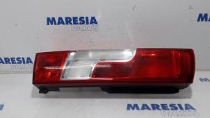 Usados Luz trasera izquierda Citroen Jumper (U9) 2.0 BlueHDi 160 Precio € 96,80 IVA incluido ofrecido por Maresia Parts