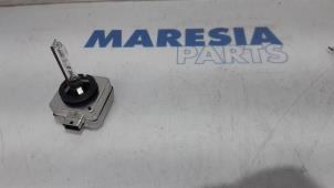 Used Xenon bulb Renault Espace (JK) 2.0 16V Turbo Price € 30,00 Margin scheme offered by Maresia Parts
