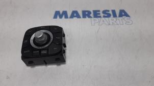 Used Navigation control panel Renault Espace (JK) 2.0 16V Turbo Price € 65,00 Margin scheme offered by Maresia Parts