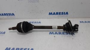 Used Front drive shaft, left Renault Espace (JK) 2.0 16V Turbo Price € 75,00 Margin scheme offered by Maresia Parts