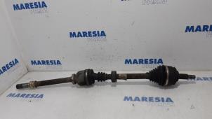 Used Front drive shaft, right Renault Espace (JK) 2.0 16V Turbo Price € 75,00 Margin scheme offered by Maresia Parts