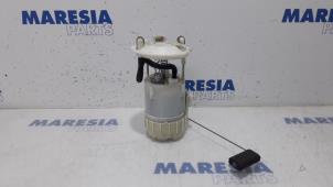 Used Electric fuel pump Renault Espace (JK) 2.0 16V Turbo Price € 35,00 Margin scheme offered by Maresia Parts
