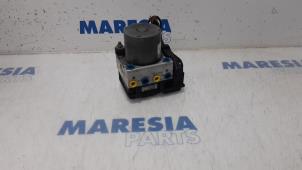 Usagé Pompe ABS Citroen Jumper (U9) 2.2 HDi 120 Euro 4 Prix € 241,40 Prix TTC proposé par Maresia Parts