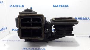 Usados Cuerpo de calefactor Citroen Jumper (U9) 2.2 HDi 120 Euro 4 Precio € 190,58 IVA incluido ofrecido por Maresia Parts