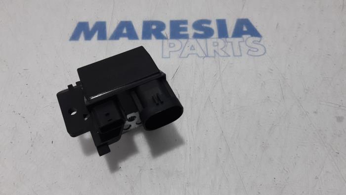 Cooling fan resistor from a Renault Clio V (RJAB) 1.0 TCe 100 12V 2019